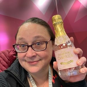 Meet your Posher, Genevieve